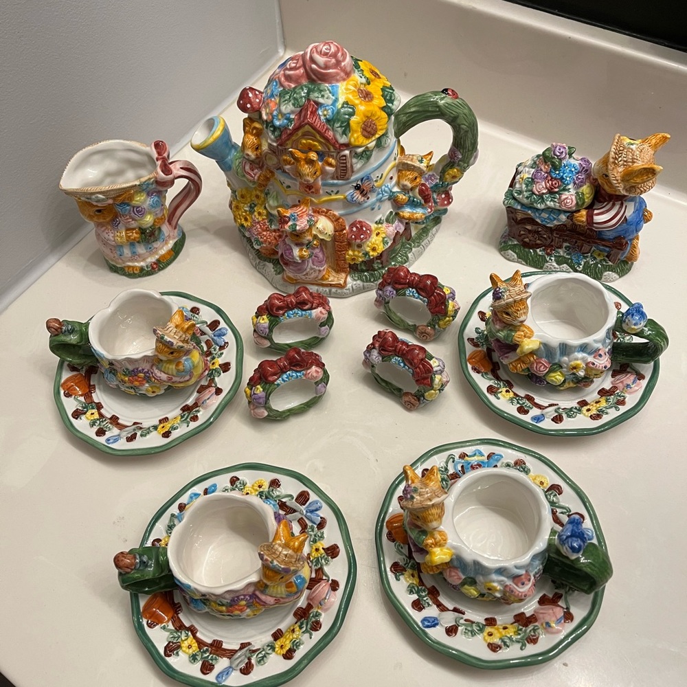 One Mercuries 1999 Vintage Collectible Ceramic Garden Bunny Springtime Tea Set.